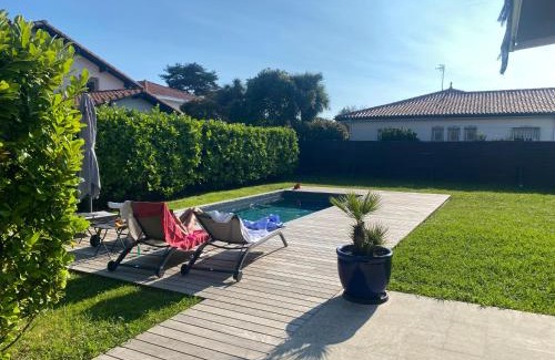 Biarritz Villa | Hiru Alabak - Maison à Biarritz, piscine, jardin, 8 personnes