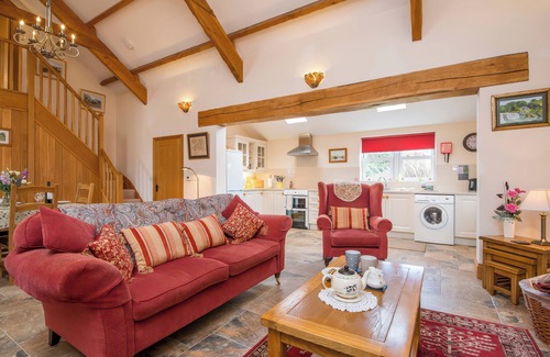 Newcastle Emlyn Cabaña | HIRWAUN COTTAGE, family friendly, luxury holiday cottage in Cenarth