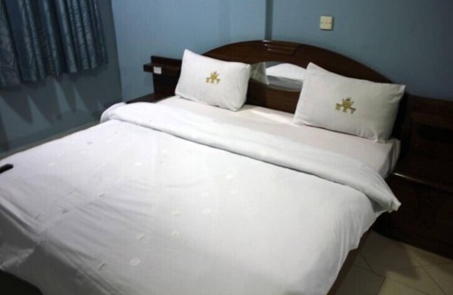 Awoshie Hotel | His Royal Vico Hotel