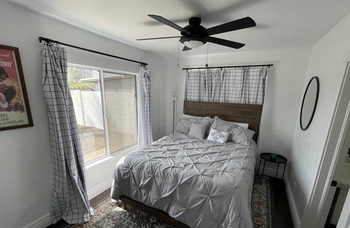 Coronado Casa | Historic 2 bedroom home in artsy central Phoenix