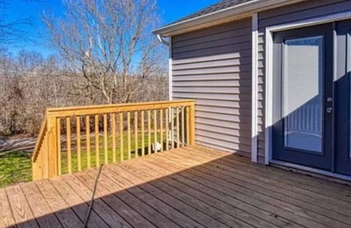Lenoir City Casa | Historic 2-bedroom house with WiFi and AC in downtown Lenoir City