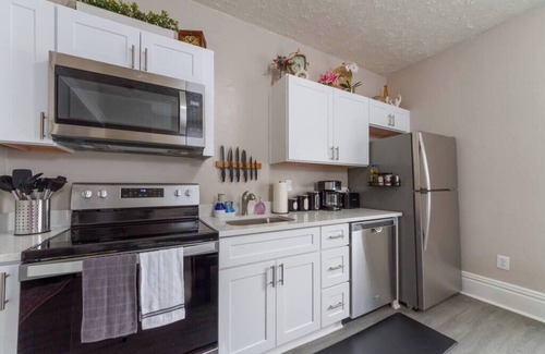 West Central Apartamento | Historic 3 Bed, 1 bath, Near Downtown Spokane!