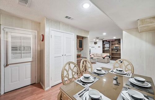 Ederville Casa | Historic 3 Bedroom Home in Heart DFW w/Gameroom+