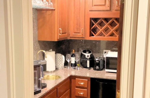 Warrenton Apartamento | Historic apartment in Old Town Warrenton, Virginia