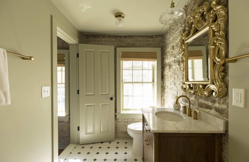 Harleston Village Cama Y Desayuno | The Nicholas Carriage King Room|Walk to King