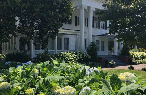 Walhalla Casa | Historic Bauknight House, the Jewel of Walhalla.