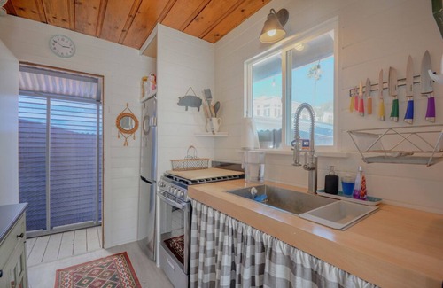 Sunset Beach Casa | Historic beachside home in charming Sunset Beach
