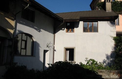 Golino Casa | Casa patricia (siglo XVII) en el río, cerca del lago Maggiore, se admiten mascotas