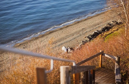 Lummi Island Casa | Historic Cabin- Private Beach!