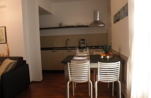 Chiavari Apartamento | Centro histórico de Chiavari con un máximo de 5 camas junto al mar, código citra 010015LT0173