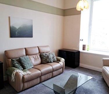 Campbeltown Apartamento | Historic central apartment in Castlehill Mansions