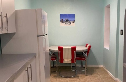 Barelas Apartamento | Historic Charm: 117 Year-Old Bakery Building