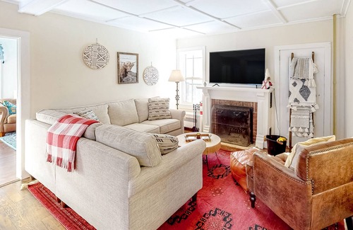 East Dorset Casa | Historic charmer with a private hot tub, firepit, washer/dryer - dog friendly