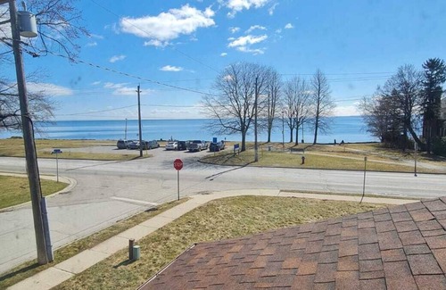 Burlington Cabaña | Historic & Charming Lakefront Gem in Burlington