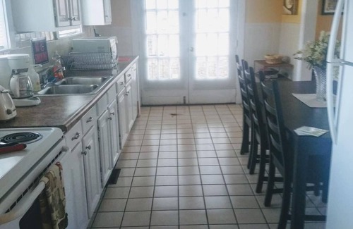Licking Riverside Apartamento | Historic Clayton-Bullock Schoolhouse Near Downtown Cincinnati!!