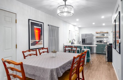 Buffalo Apartamento | Historic Clean Place Minutes to Anywhere in City