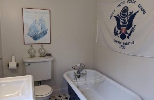 Point Arena Casa | Historic Coast Guard House and Cottages