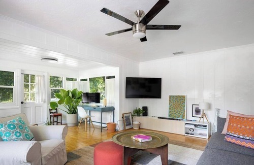 Newtown Cabaña | Historic Cocoanut Art Cottage