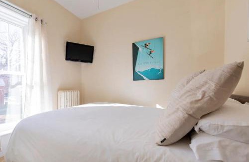 Ellicottville Apartamento | HISTORIC COMFY CONDO- Heart of Ellicottville, Self Checkin