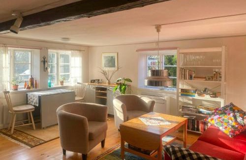 Skane-Tranas Casa | Historic Cottage In The Heart Of Österlen