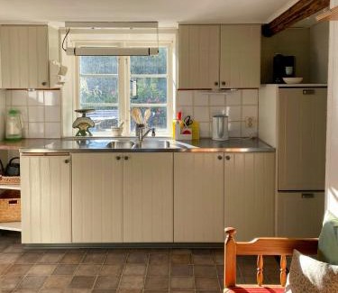 Skane-Tranas Casa | Historic Cottage In The Heart Of Österlen