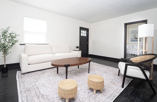 Dayton Cabaña | Historic Cottage near Original Wright Brothers Site - 3BR - 2.5BA