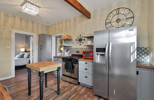 Prescott Cabaña | Historic Craftsman home just steps from Whiskey Row!