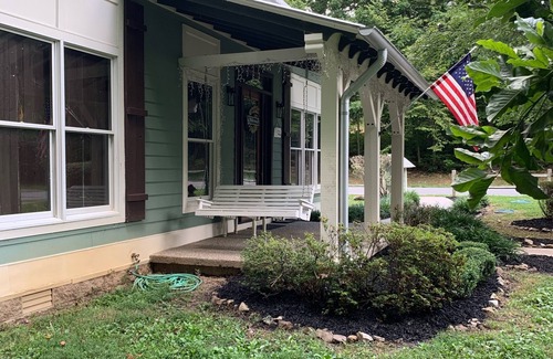 Fairview Casa | Histórico Creekside Cottage 1859 Leiper Fork y Franklin TN! ¡No hay otro igual!