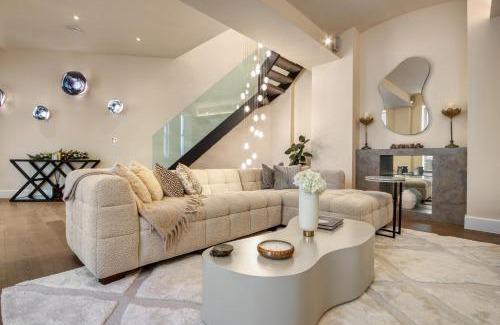 Belgravia Villa | Historic Cubitt Lodge 3BD 3BA Gem W Steam Room