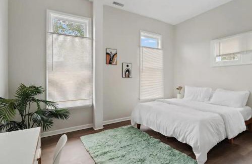 Herron Morton Casa | Historic District - 3BR - Newly Renovated Home