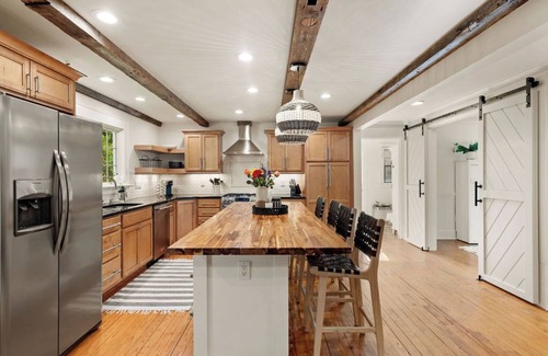 Wake Forest Casa | Historic Downtown Wake Forest Bungalow