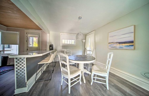 Erie Casa | Historic Family Home 2 Mi to Lake Erie and Zoo!