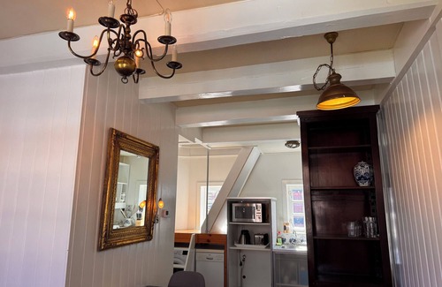 Grou Casa | Historic Gateway'vacation'House, for romance in heart of downtown with courtyard garden