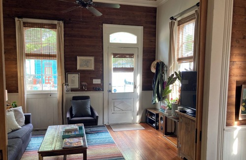 Holy Cross District Casa | Historic Gem in New Orleans! Available July 1st - August 31st.