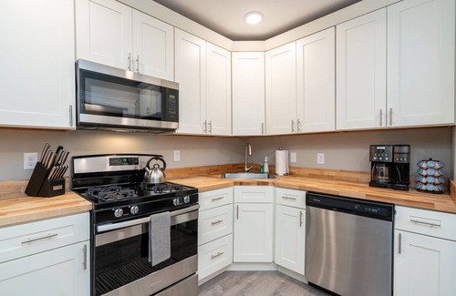 Central West End Casa | Historic Haven | JZ Vacation Rentals