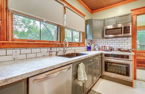 Hillsdale Casa | Historic Hillsdale Home Near Downtown!
