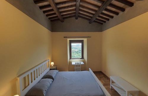 Castelnuovo di Porto Apartamento | Historic home in the Village with Panoramic Views