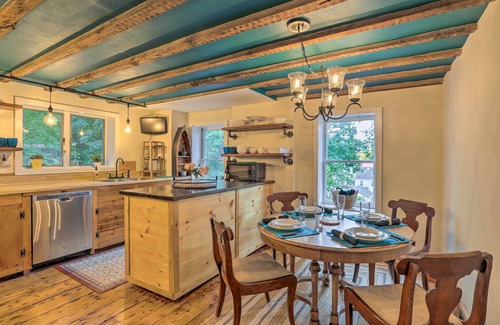 Lambertville Cabaña | Historic Home in Lambertville: Walk to Bridge