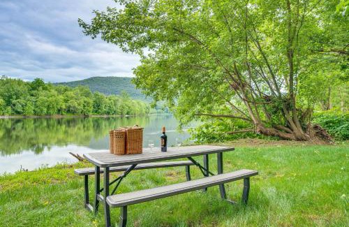 Antes Fort Casa | Historic Home on Farm, 15 Mi to Williamsport!