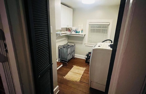 Hahira Casa | Historic Home on Main Street
