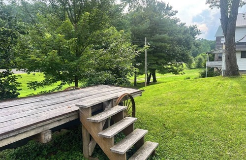 Shawnee Apartamento | Historic Loft Near Hocking Hills + Tavern Access