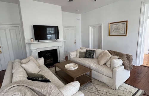Harleston Village Apartamento | Historic Luxury Condo, Heart of Charleston