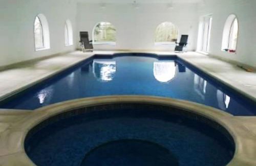 Higham Casa | Historic Manor House - Sleeps 16 - Pool & Hot Tub