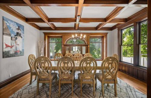 Spokane Casa | Historic Manor with 8 BDRMS 9 BATHS & 3 Kitchens