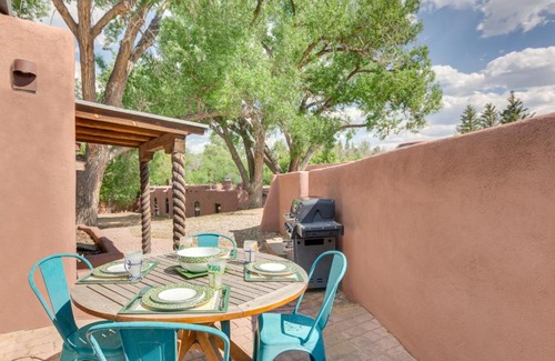 Taos Casa | Historic Millicent Rogers Guest House with Hot Tub