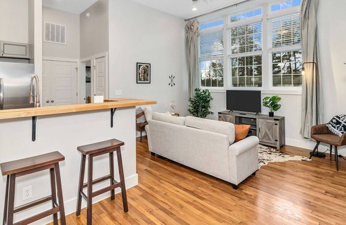 Mars Hill Apartamento | HISTORIC MODERN MIX/CUTE MAIN ST/22MIN ASHEVILLE