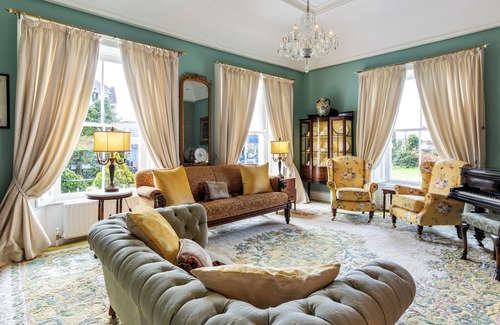 Claddagh Casa | Historic Nile Lodge House, 6 Nile Lodge, Galway City , 5 bedrooms, sleeps 10
