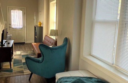 Dubuque Apartamento | Historic oasis next to spa in downtown Dubuque