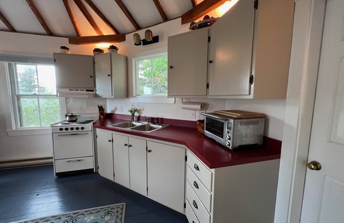 Port Clyde Cabaña | Historic Octagon-Shaped Cottage Overlooking Port Clyde Harbor