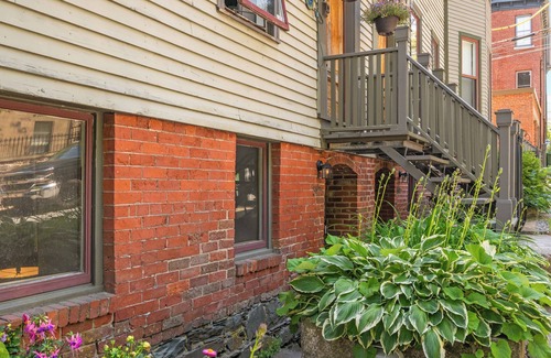 Downtown Halifax Apartamento | Historic Old South District Governors Suite